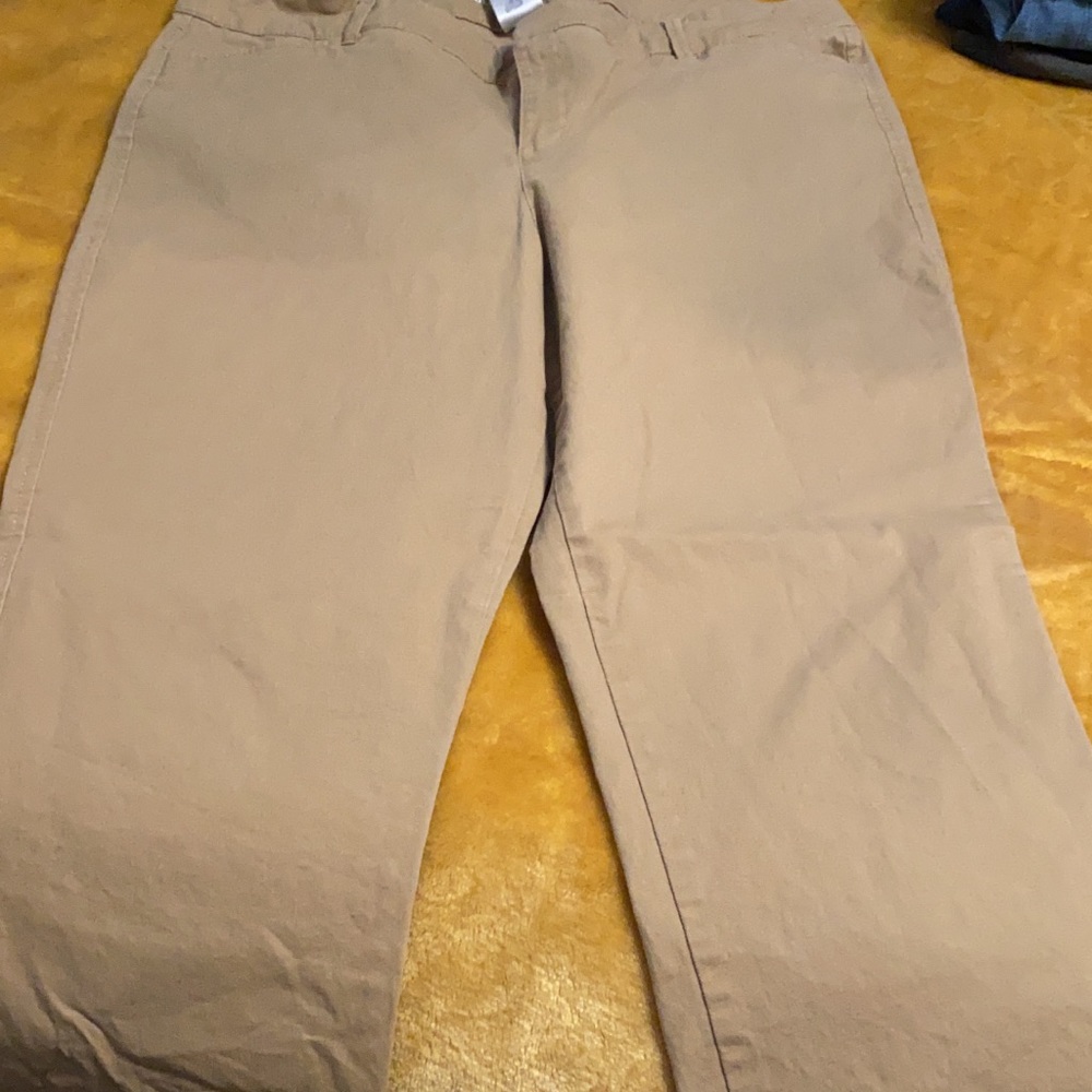 Old navy khaki pants
